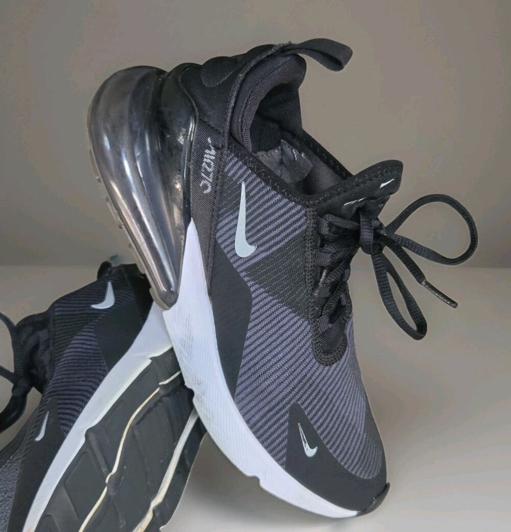 Nike Air Max 270 Size 6.5 Y Black Shoes White Sole Comfort Sneaker